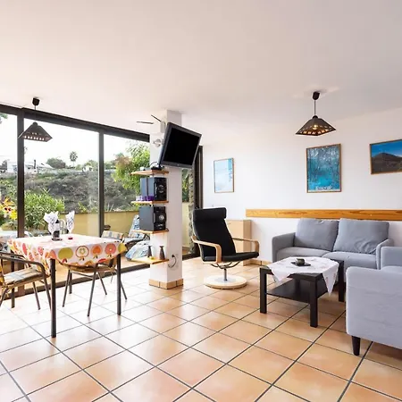 Lejlighed Fewo-rocamar-auf-dem-felsen-ueber-dem-meer-mit-toller-sicht-2-terrassen-pool-grill-und-parkplatz *