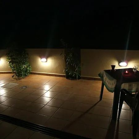 Fewo-rocamar-auf-dem-felsen-ueber-dem-meer-mit-toller-sicht-2-terrassen-pool-grill-und-parkplatz Santa Úrsula